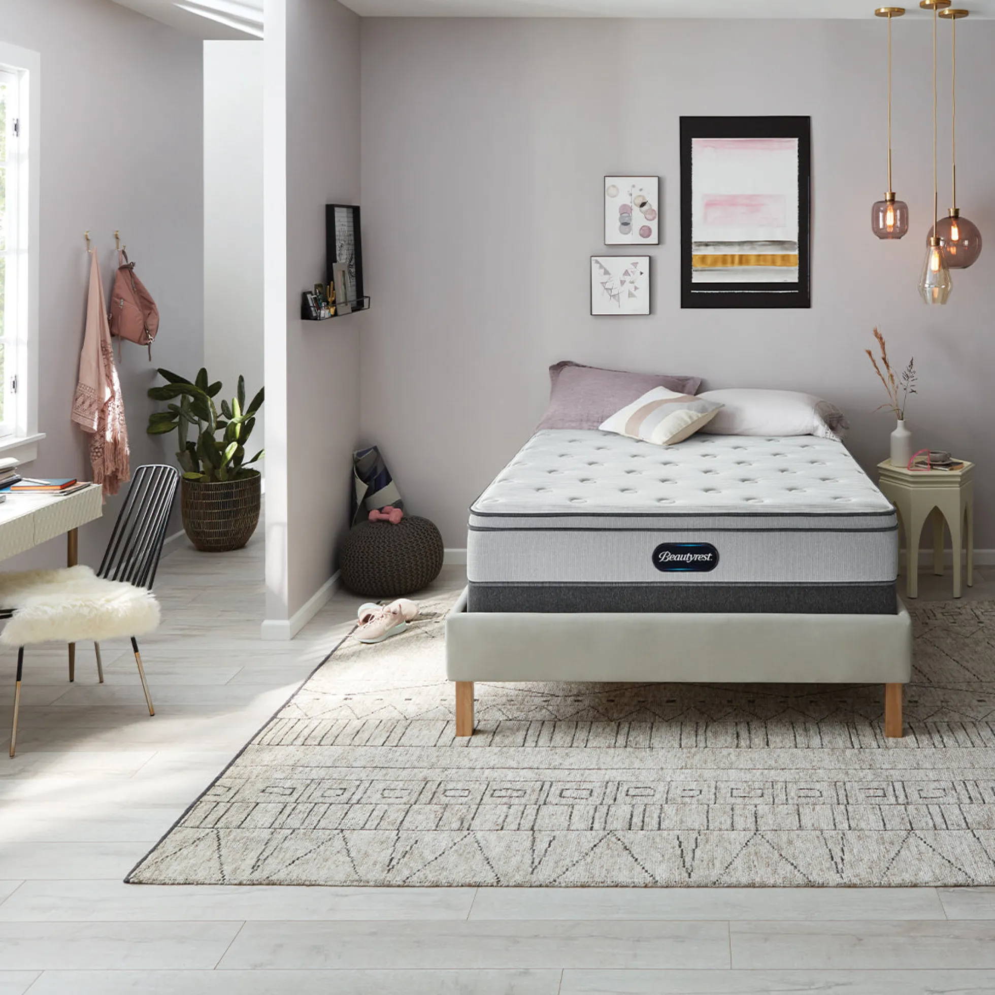Beautyrest BR800 Plush Euro Top Mattress