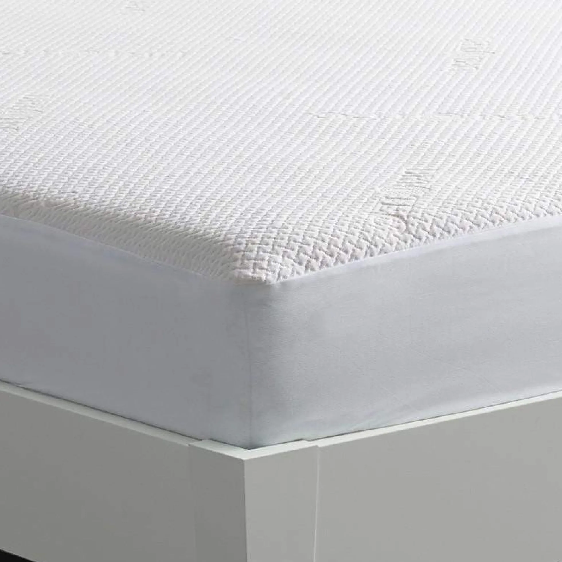 BEDGEAR Dri-Tec® Mattress Protector
