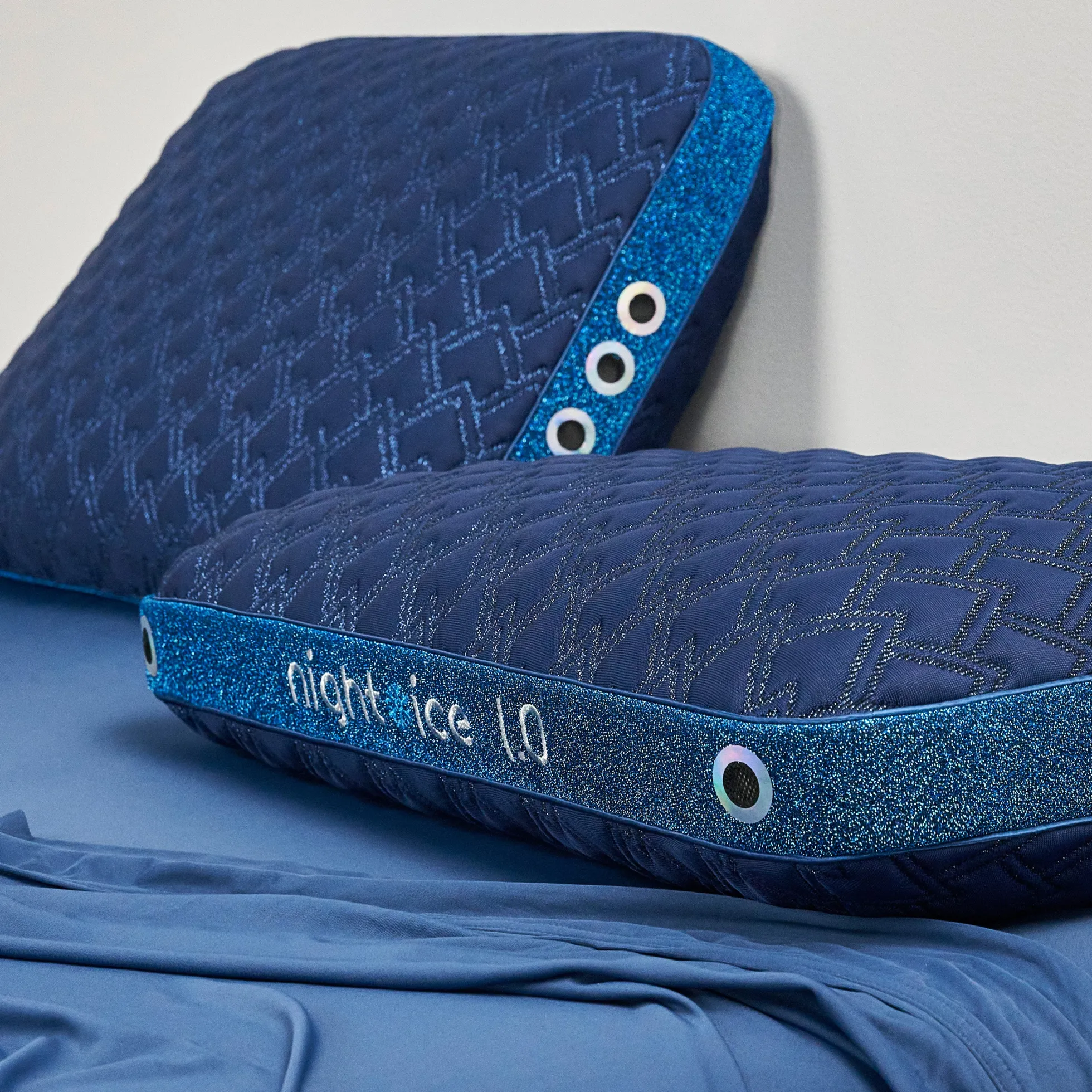 BEDGEAR Night Ice Performance Pillow®