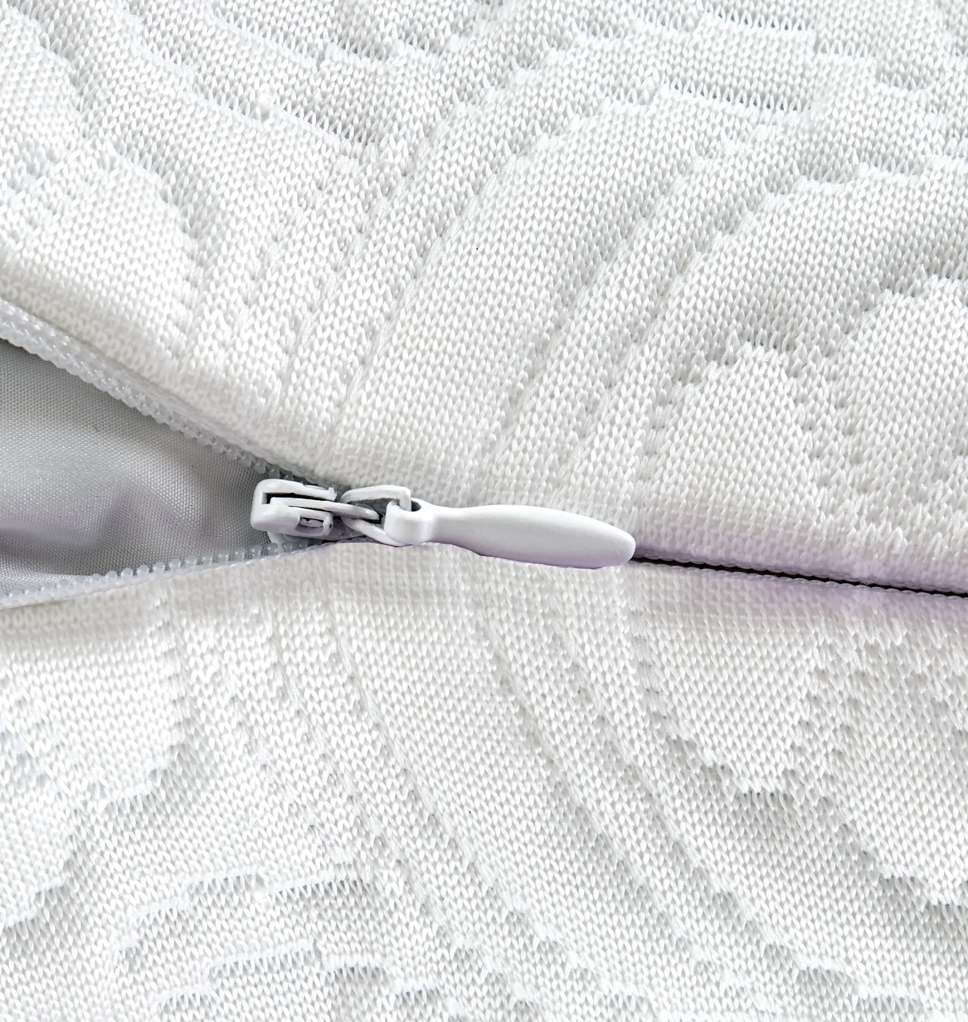 DreamFit DreamChill™ Waterproof Pillow Protector
