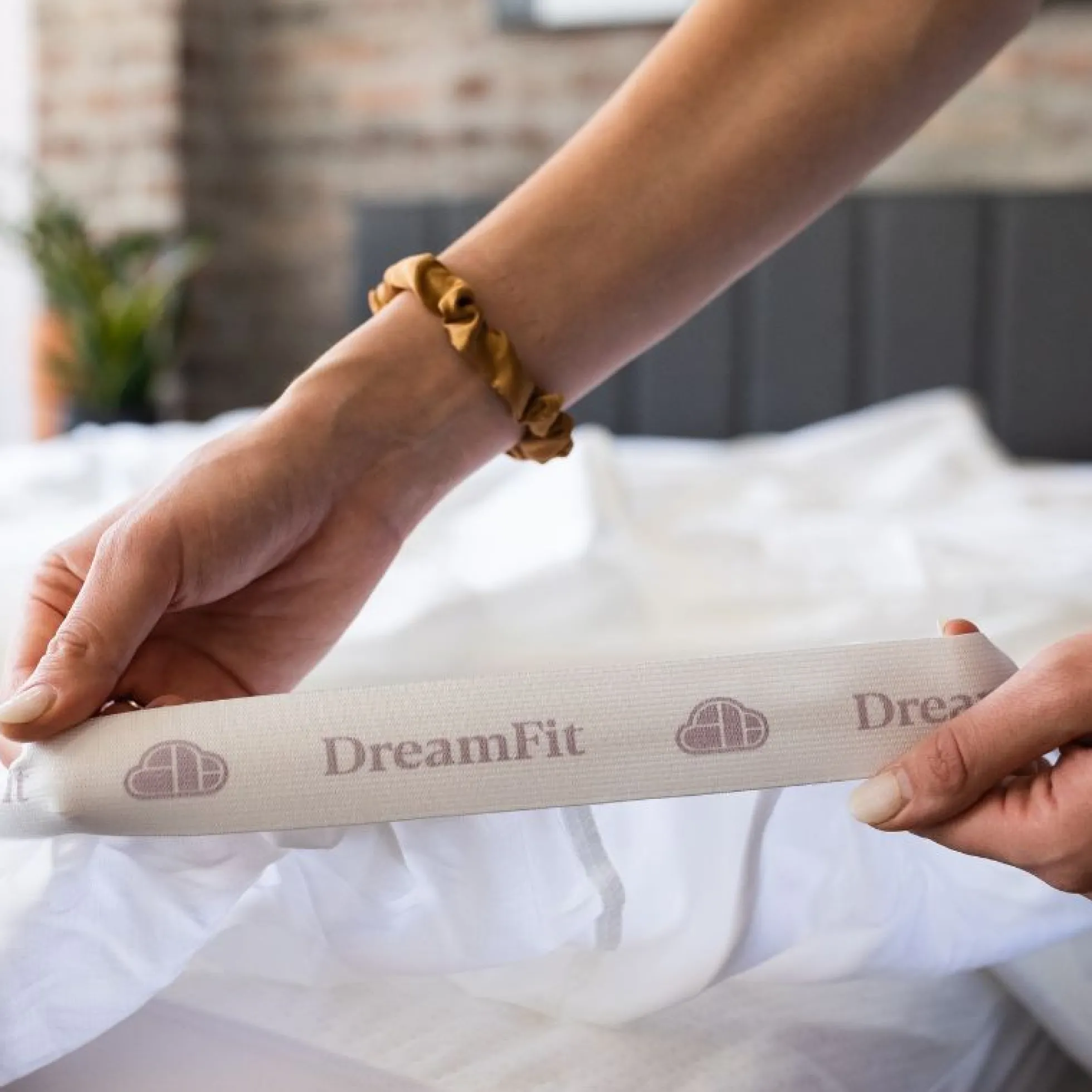 DreamFit DreamComfort™ Brushed Microfiber Sheet Set