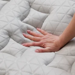 Helix Midnight Luxe Medium Hybrid Mattress