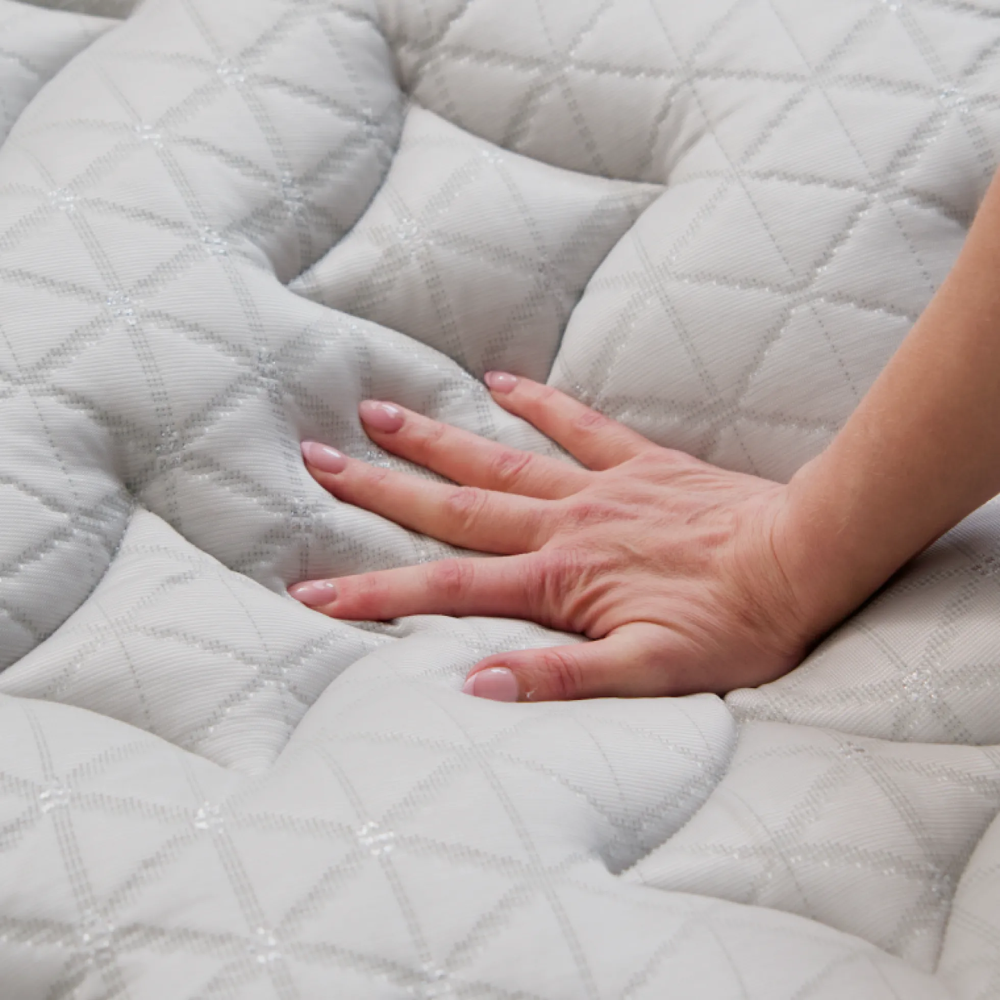 Helix Plus Luxe Medium Hybrid Mattress