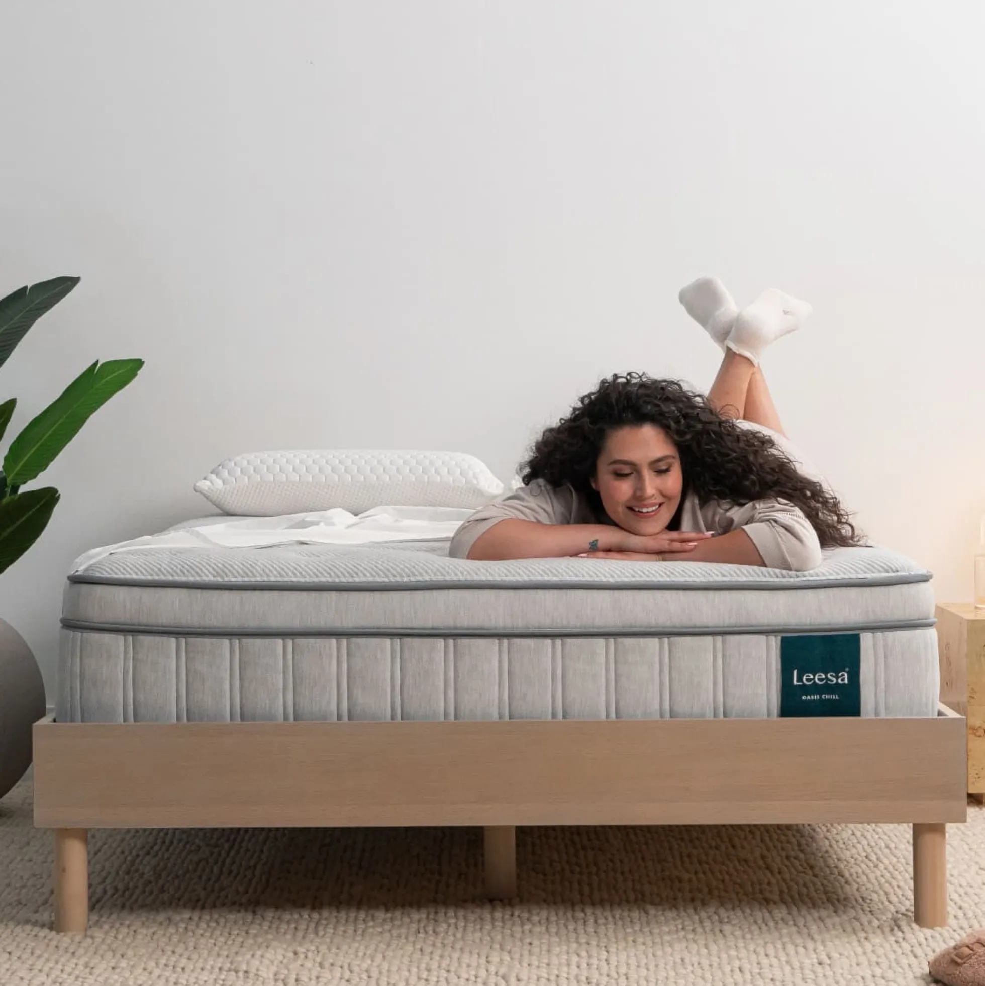 Leesa Oasis Chill Cushion Firm Hybrid Mattress