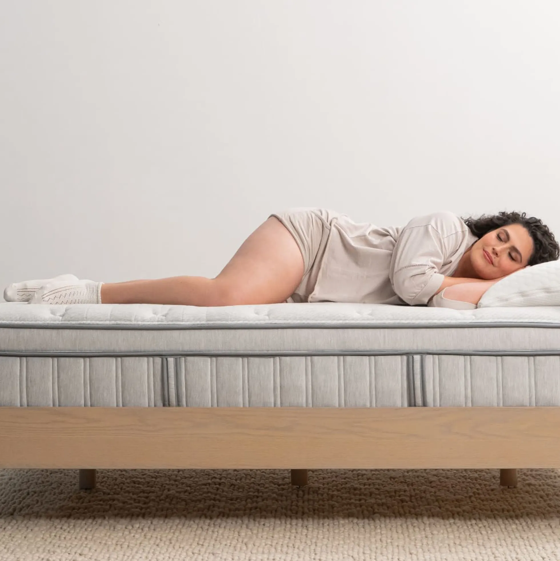 Leesa Oasis Chill Cushion Firm Hybrid Mattress