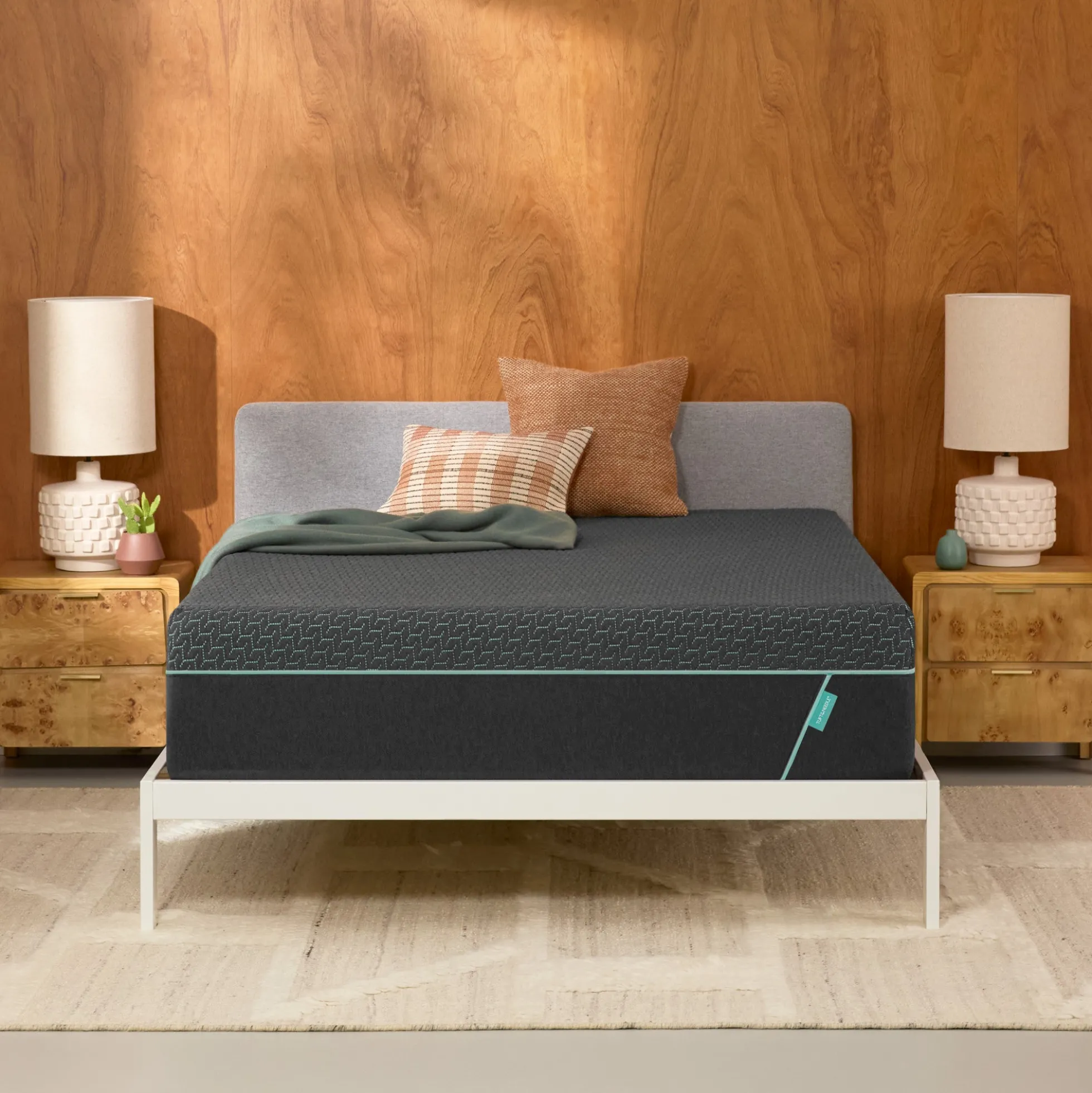 Tuft & Needle Mint Medium Hybrid Mattress